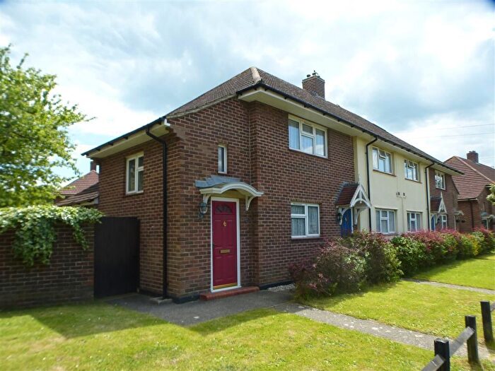 2 Bedroom Flat To Rent In St. Nicholas Avenue, Gosport, PO13