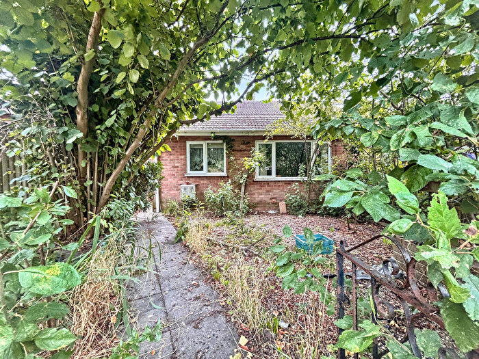 2 Bedroom Semi-Detached Bungalow For Sale In Rosedale Gardens, Belton, NR31
