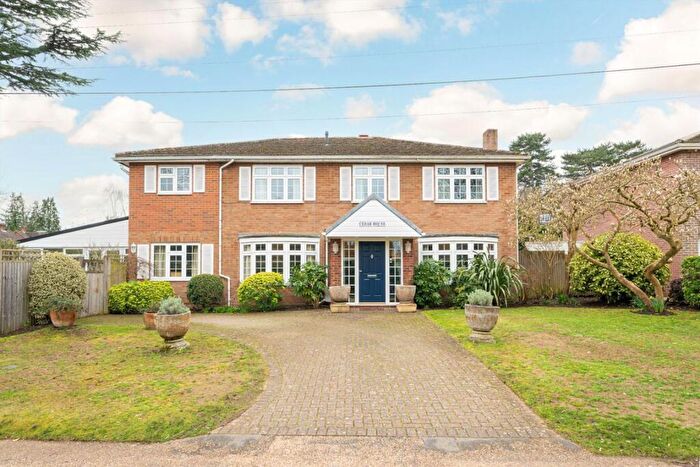 5 Bedroom House For Sale In Godolphin Road, Weybridge, KT13