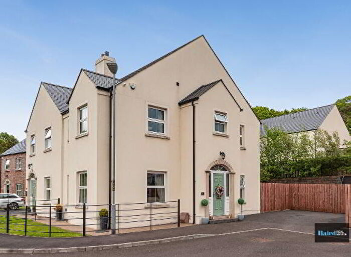 3 Bedroom Semi-Detached House For Sale In Castle Glen Ponds, Dungannon, BT71