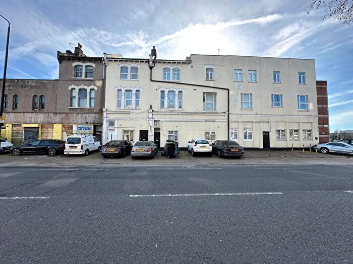 2 Bedroom Apartment For Sale In Barking Road, London, E13
