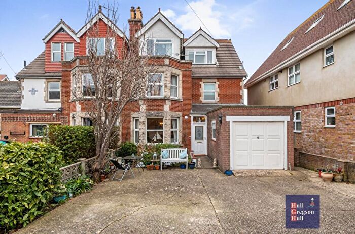 8 Bedroom House For Sale In Cluny Crescent, Swanage, BH19