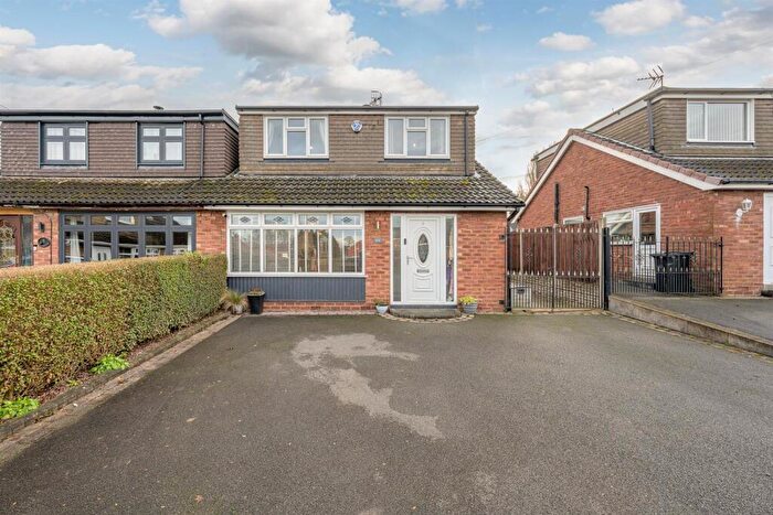 4 Bedroom Semi Detached House For Sale In Rose Avenue, Kingswinford, DY6