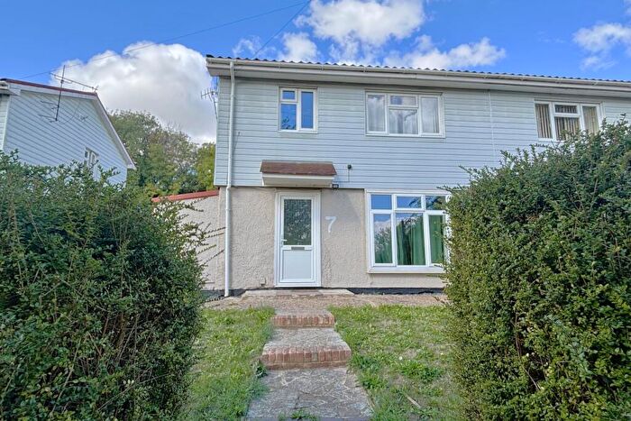 3 Bedroom Semi-Detached House To Rent In Walpole Road, Winchester, SO22