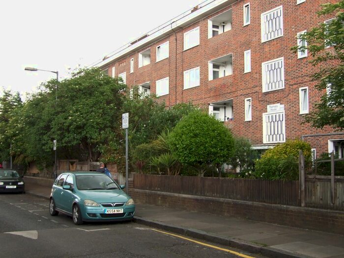 5 Bedroom Flat To Rent In Canrobert Street, Bethnal Green, E1