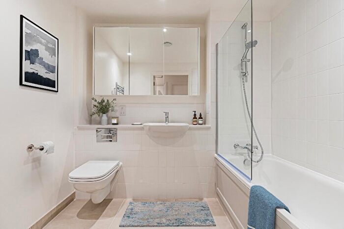 3 Bedroom Town House To Rent In PLATFORM_ In Edinburgh, EH6