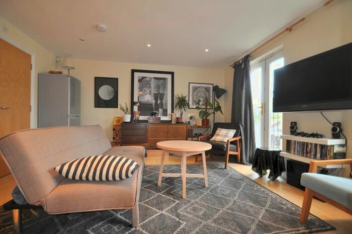 3 Bedroom End Of Terrace House To Rent In Sternhall Lane, London, SE15