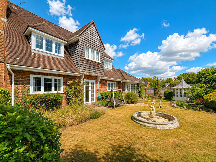 4 Bedroom Detached House For Sale In Rookes Lane, Lymington, Hampshire, SO41