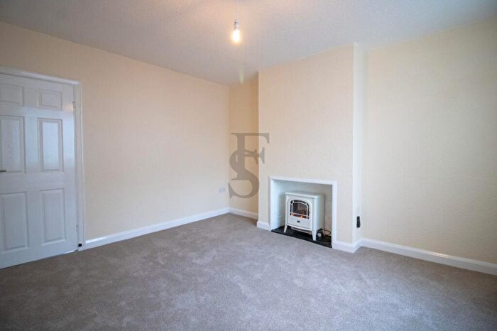 2 Bedroom End Of Terrace House To Rent In Charnwood Avenue, Whetstone, LE8