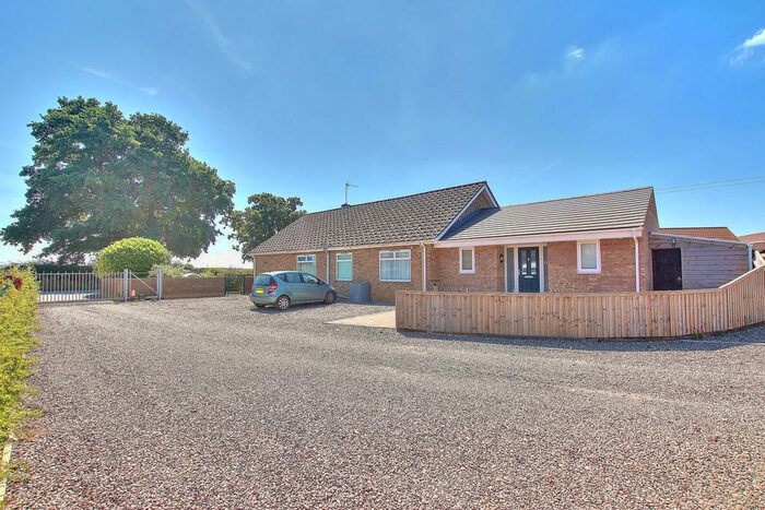 3 Bedroom Detached Bungalow To Rent In Parkhall Road, Somersham, PE28
