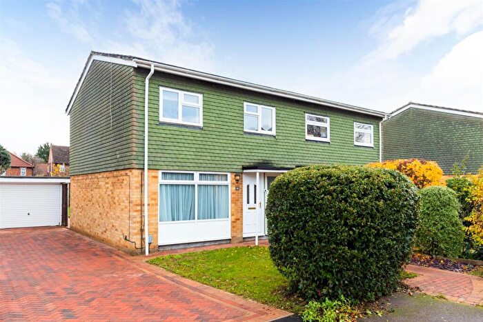 3 Bedroom Semi-Detached House To Rent In Romany Close, Letchworth Garden City, SG6