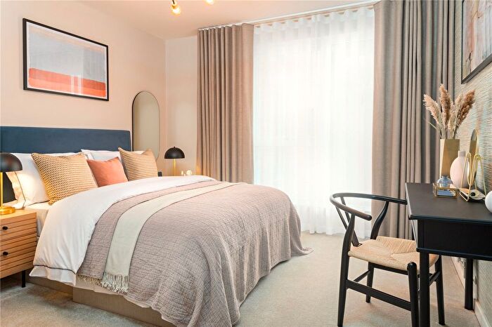 1 Bedroom Flat To Rent In Aven Apartments, Perryfield Way, Hendon Waterside, NW9