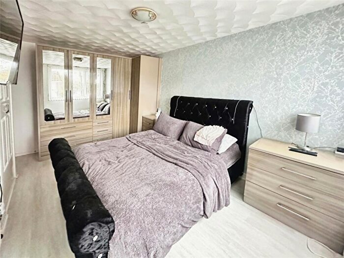 3 Bedroom End Of Terrace House For Sale In Pattens Close, Netherton, Merseyside, L30