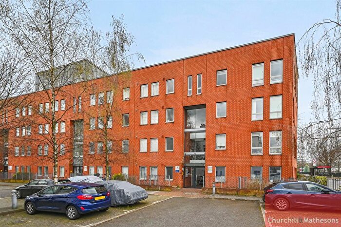 1 Bedroom Property For Sale In Du Cane Road, London, W12