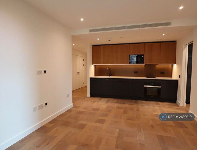 Studio To Rent In Boxwood Gardens, London, E1W