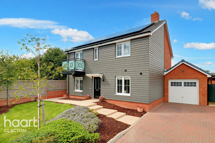5 Bedroom Detached House For Sale In Skippers Way, Walton On The Naze, CO14