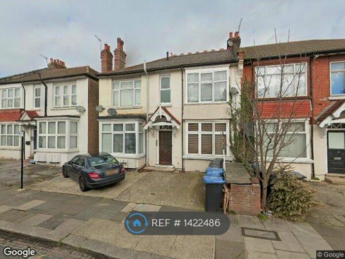 1 Bedroom Flat To Rent In Sidney Avenue, London, N13