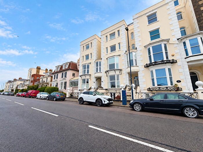 1 Bedroom Apartment To Rent In Admirals Court Clarence Parade, PO5