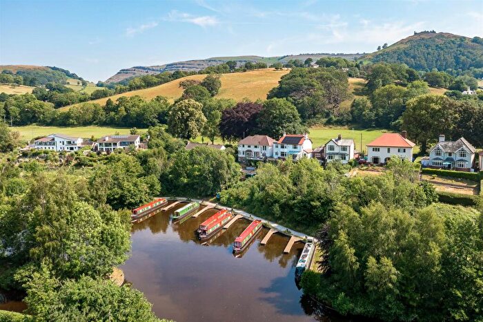 5 Bedroom Detached House For Sale In Dinbren Road, Llangollen, LL20