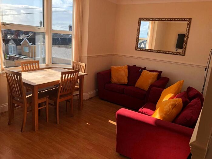 1 Bedroom Flat To Rent In Flat, Sketty Road, Uplands, Swansea. ., SA2
