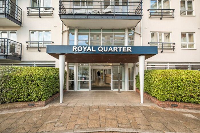 1 Bedroom Flat For Sale In Royal Quarter, Seven Kings Way, Kingston Upon Thames, KT2