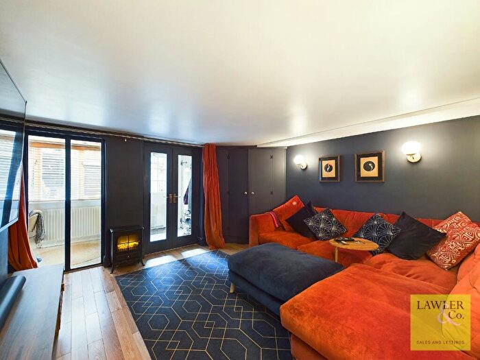 2 Bedroom Terraced House For Sale In Chadkirk Road, Romiley, Stockport, Cheshire, SK6