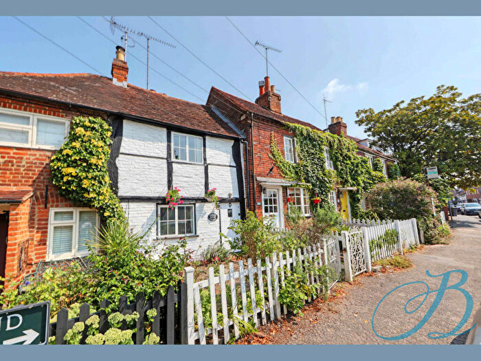 2 Bedroom Cottage For Sale In High Street, Cookham, SL6