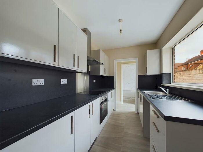 2 Bedroom Terraced House For Sale In Buckingham Street, HU8