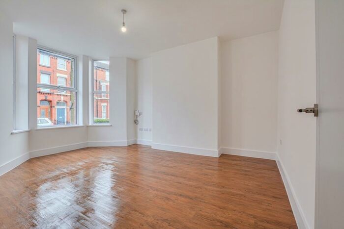 5 Bedroom Terraced House To Rent In Kelvin Grove, Liverpool, Merseyside, L8