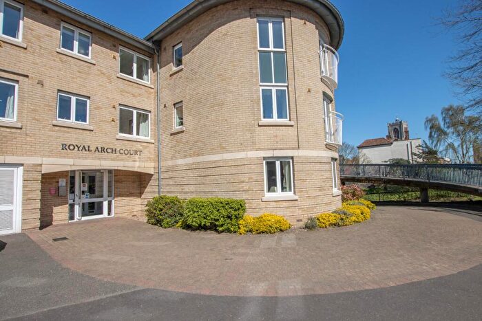 1 Bedroom Apartment For Sale In Royal Arch Court, Earlham Road, NR2