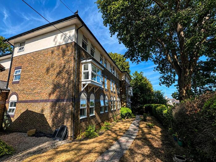 2 Bedroom Retirement Property For Sale In William Farthing Close, Aldershot, Hampshire, GU11