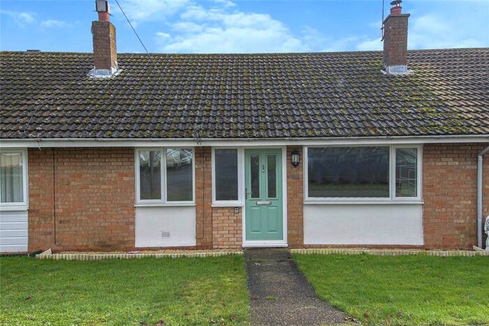 2 Bedroom Bungalow For Sale In Linden Way, Haddenham, Ely, Cambridgeshire, CB6