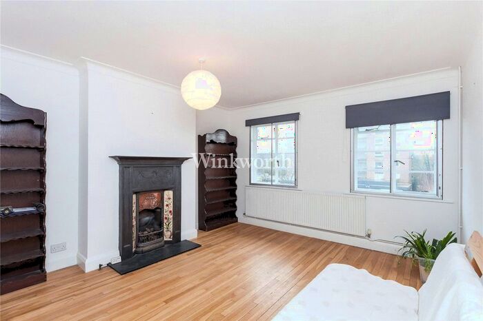 2 Bedroom Flat To Rent In Lyttelton Road, London, N2