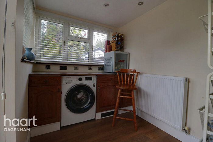 2 Bedroom Detached Bungalow For Sale In Dagmar Road, Dagenham, RM10