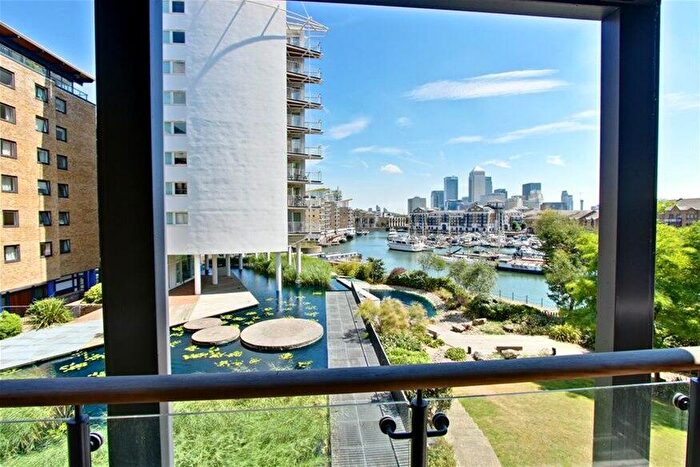 1 Bedroom Flat To Rent In Berglen Court, Limehouse, London, E14