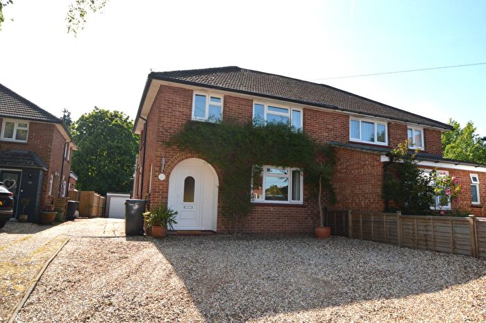 3 Bedroom Semi Detached House For Sale In Saddleback Road, Camberley, GU15