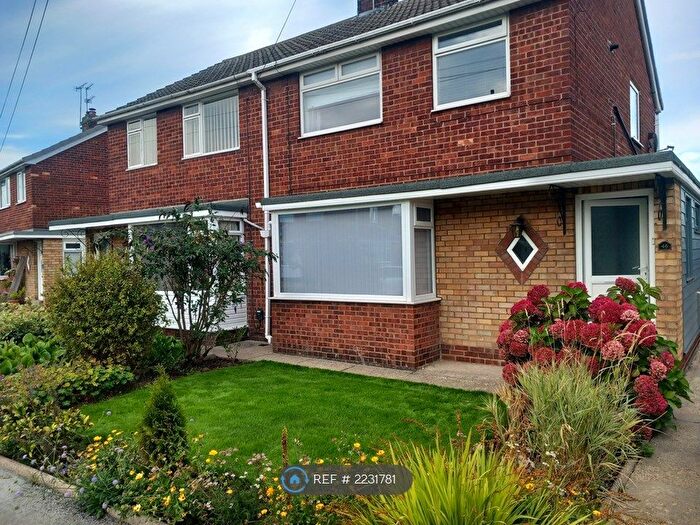 3 Bedroom Semi-Detached House To Rent In The Paddock, Beverley, HU17