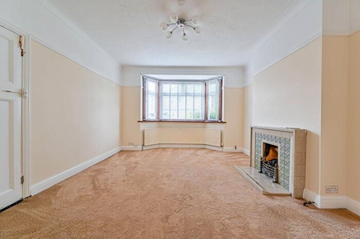 5 Bedroom Semi-Detached House To Rent In Dovedale Road, Dulwich, London, SE22