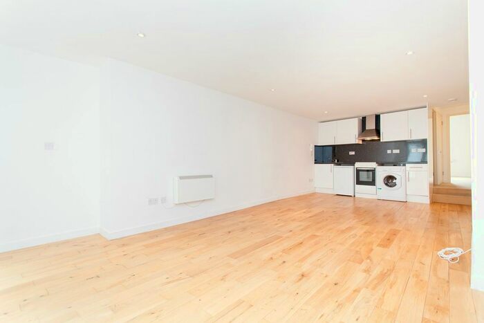 1 Bedroom Flat To Rent In Kingsland Road, London, E8