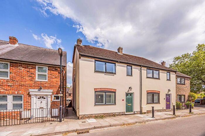 3 Bedroom Terraced House For Sale In Kings Terrace, Emsworth, PO10