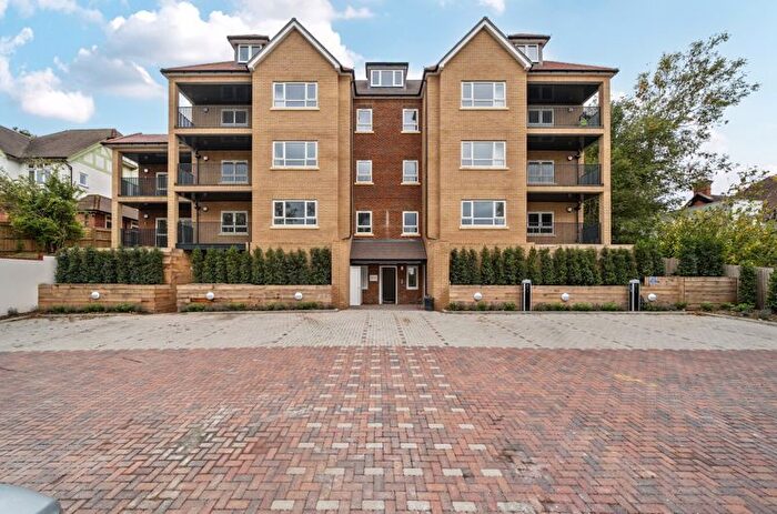 1 Bedroom Flat For Sale In Riddlesdown Road, Purley, CR8