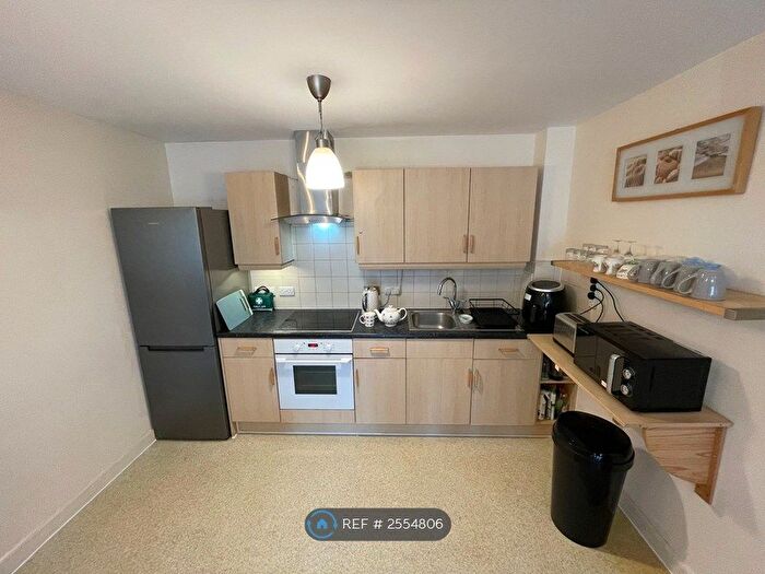 2 Bedroom Flat To Rent In Avro House, London, NW9