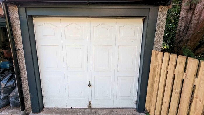 Garage / Parking To Rent In Mentone Terrace, Newington, Edinburgh, EH9