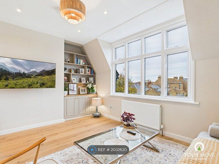 2 Bedroom Flat To Rent In William Court, Margate, CT9