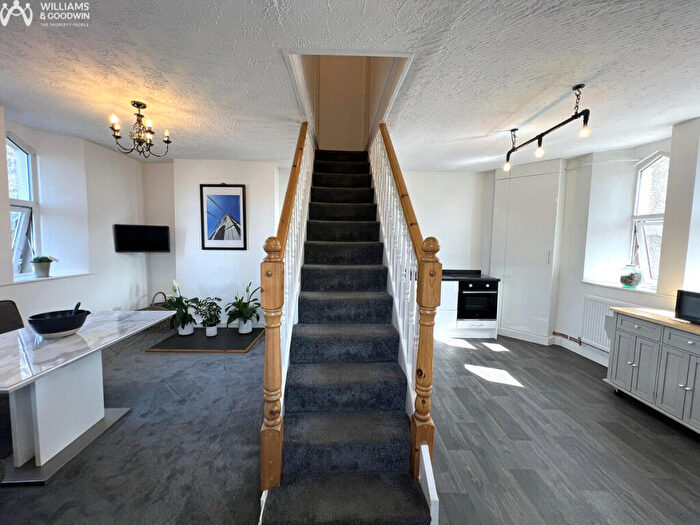 2 Bedroom Character Property For Sale In Pensarn, Pentre Berw, LL60