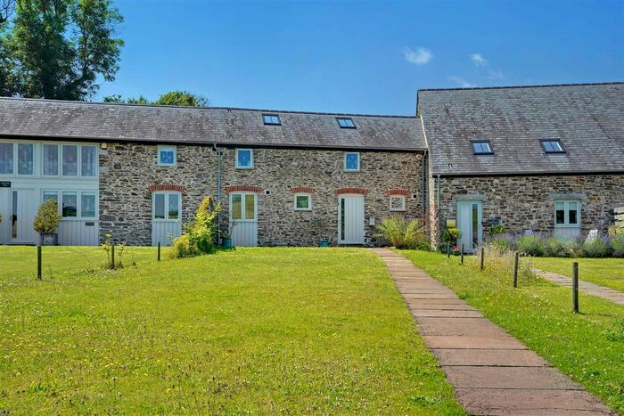 3 Bedroom Barn Conversion For Sale In Slapton, Kingsbridge TQ7