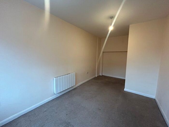 1 Bedroom Flat To Rent In Uppingham Road, Leicester, LE5