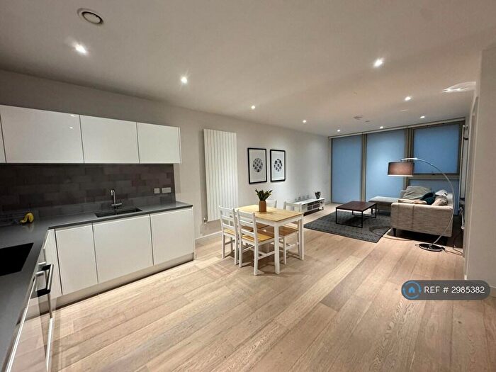 2 Bedroom Flat To Rent In Admiralty Avenue, London, E16