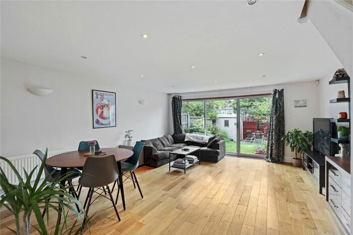 3 Bedroom Terraced House To Rent In East Way, Wanstead, London, E11