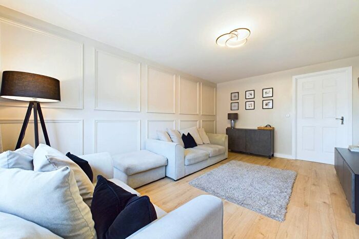 4 Bedroom Detached House For Sale In Todhills Place, Cumbernauld, G68
